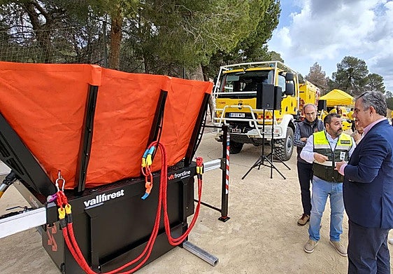 Los bomberos forestales de la Región han colaborado en 12 ocasiones desde 2020 en la extinción de fuegos fuera de la Comunidad
