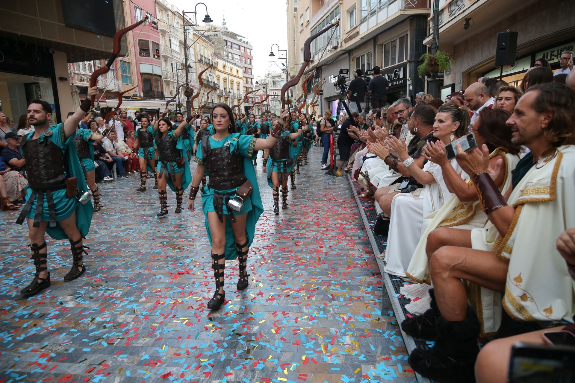 Las imágenes del gran desfile de Carthagineses y Romanos