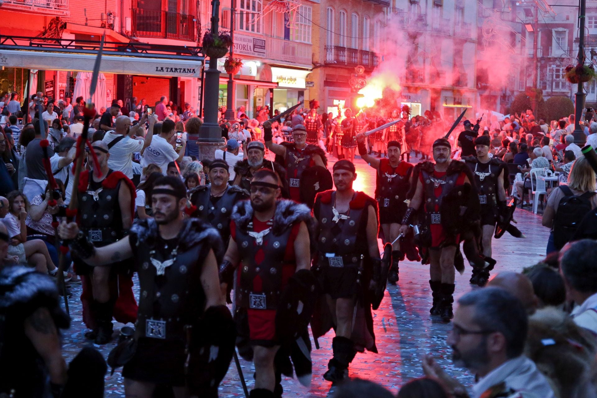 Las imágenes del gran desfile de Carthagineses y Romanos