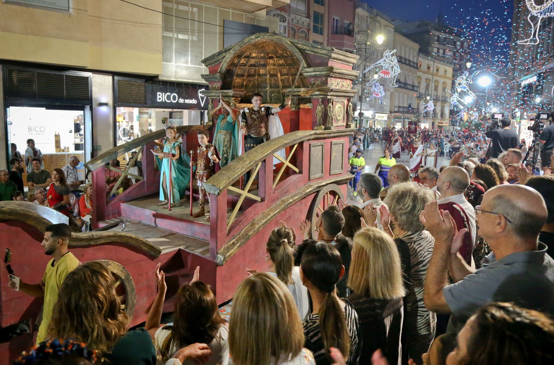 Las imágenes del gran desfile de Carthagineses y Romanos