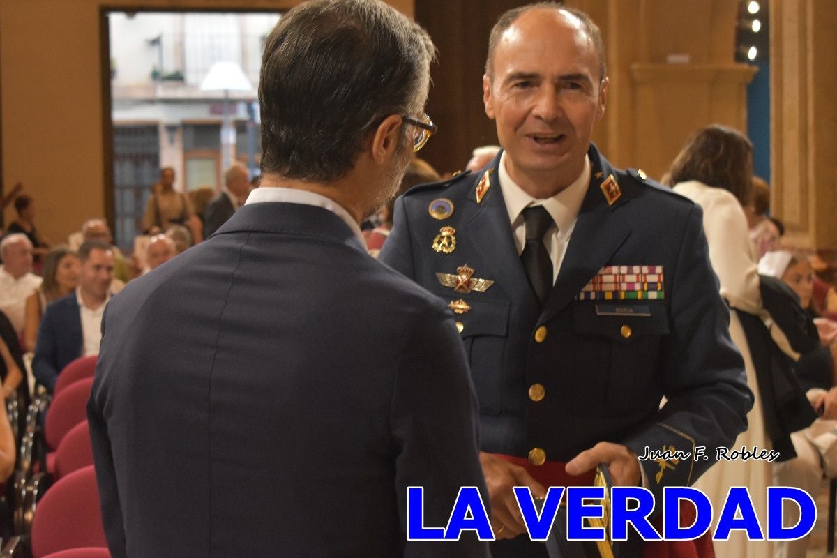 Imágenes de la entrega del título de Hijo Predilecto de Caravaca al general Pascual Soria