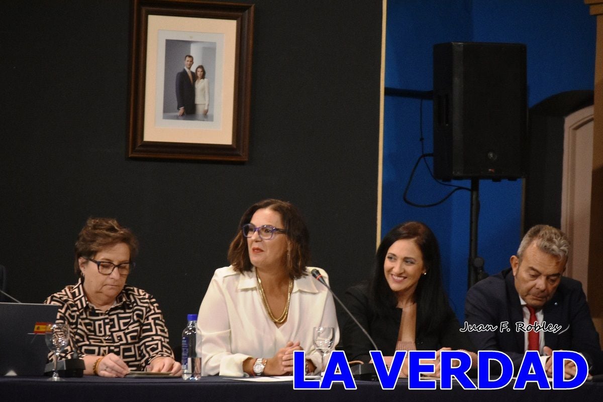 Imágenes de la entrega del título de Hijo Predilecto de Caravaca al general Pascual Soria