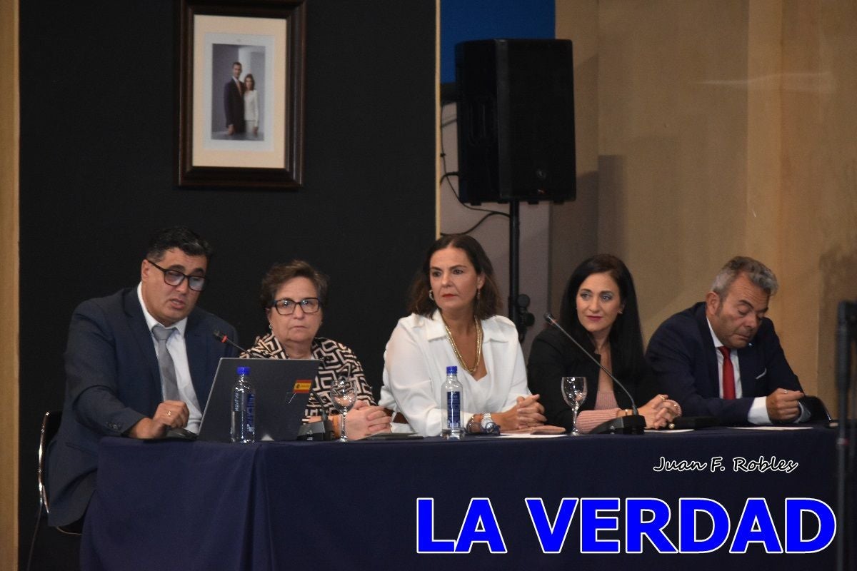 Imágenes de la entrega del título de Hijo Predilecto de Caravaca al general Pascual Soria