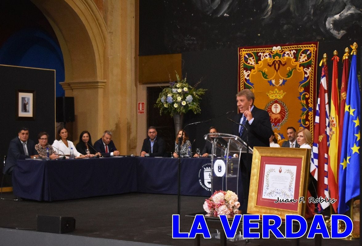 Imágenes de la entrega del título de Hijo Predilecto de Caravaca al general Pascual Soria