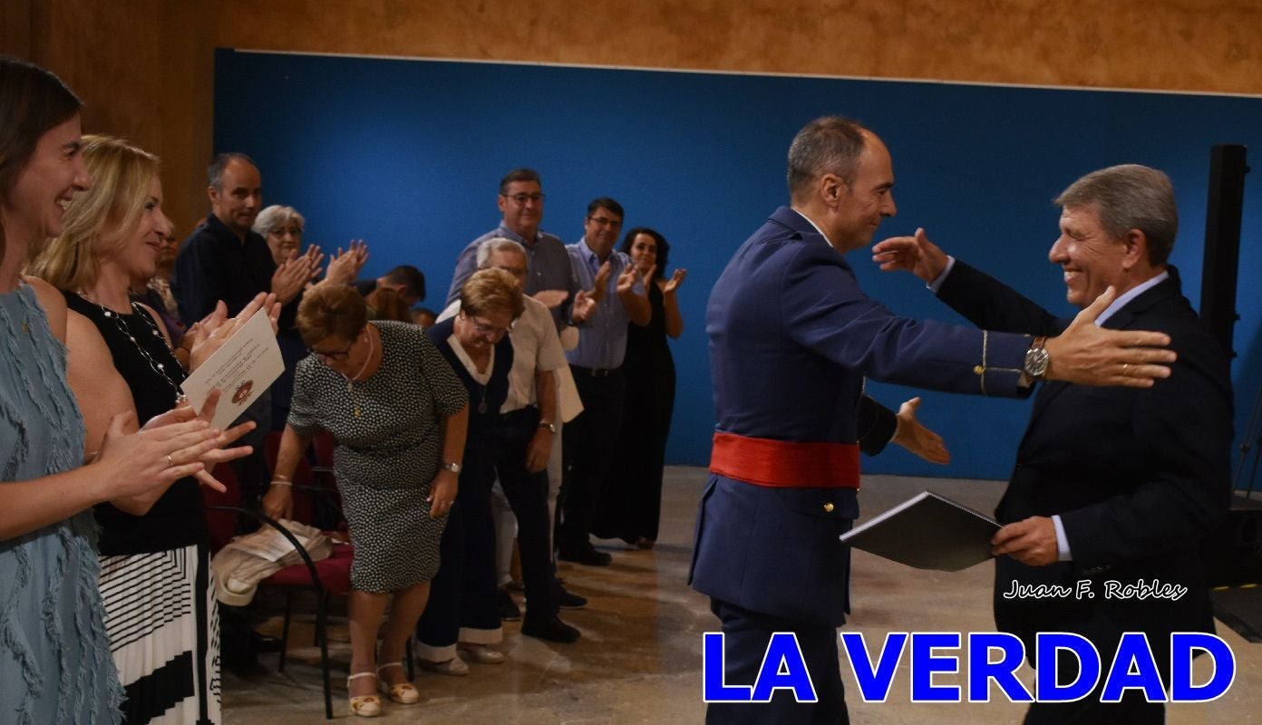Imágenes de la entrega del título de Hijo Predilecto de Caravaca al general Pascual Soria