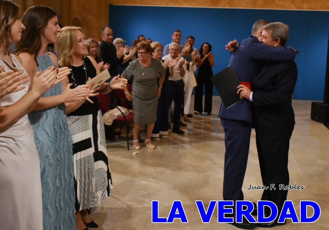 Imágenes de la entrega del título de Hijo Predilecto de Caravaca al general Pascual Soria