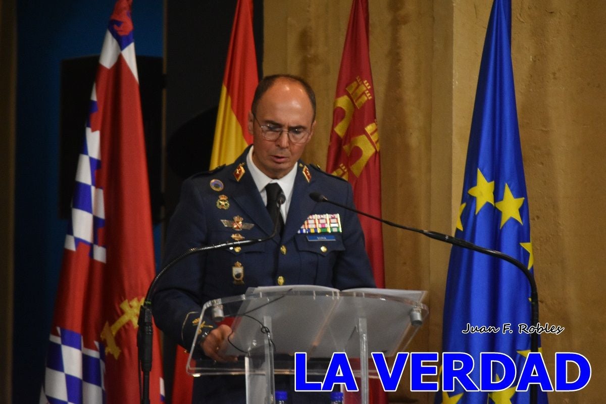 Imágenes de la entrega del título de Hijo Predilecto de Caravaca al general Pascual Soria