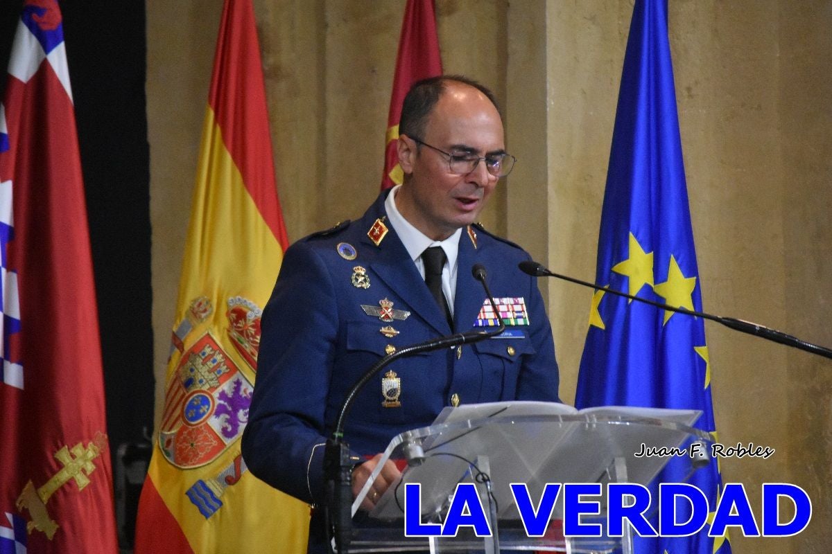 Imágenes de la entrega del título de Hijo Predilecto de Caravaca al general Pascual Soria