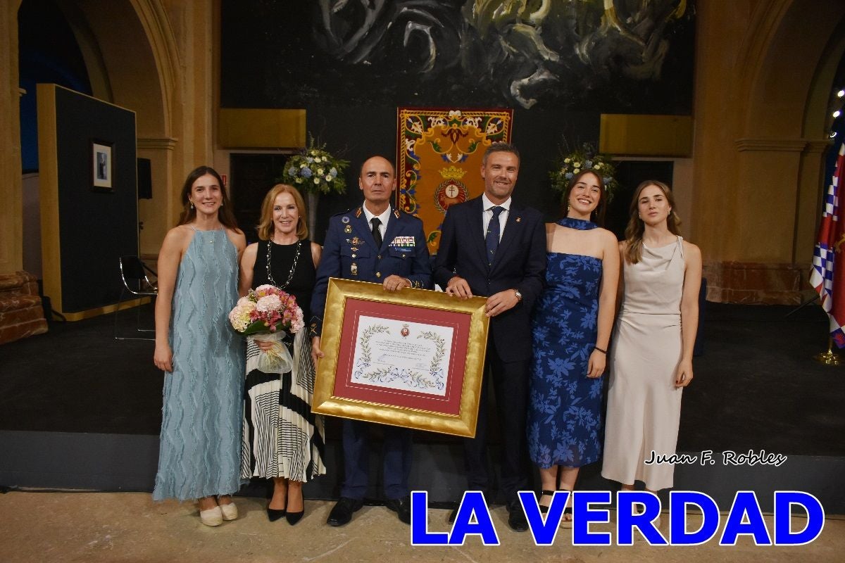 Imágenes de la entrega del título de Hijo Predilecto de Caravaca al general Pascual Soria
