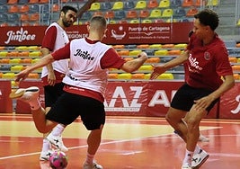 Tomaz, Mellado y Juninho, en el último entrenamiento del Jimbee.