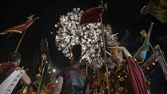 Las imágenes del cierre pirotécnico al Año XXXVI en las fiestas de Carthagineses y Romanos