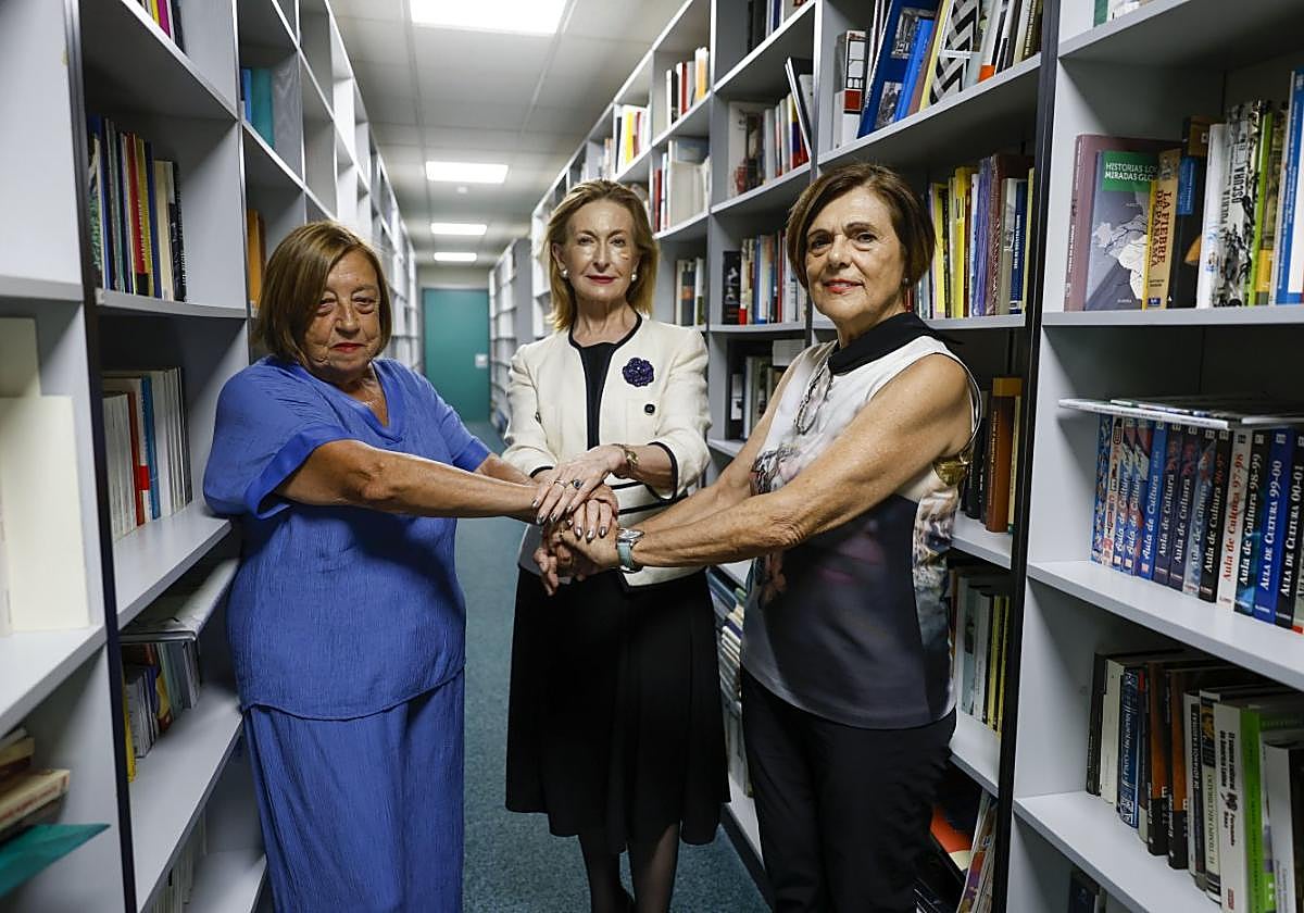 Unión feminista. Concha Cebrián, María Trinidad Herrero y Rosa Peñalver.