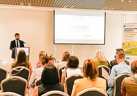 Un momento de la intervención del director del Instituto de Turismo, Juan Francisco Martínez, en el acto celebrado esta semana en Murcia.