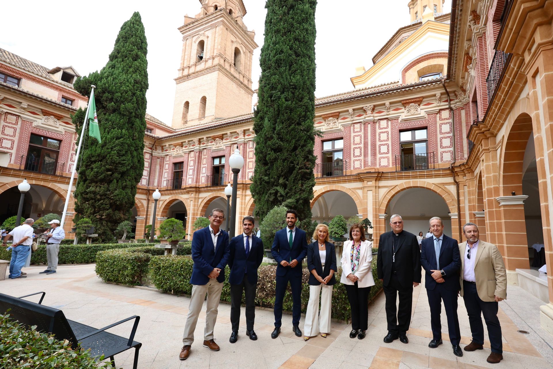 La inauguración del claustro del Monasterio de Los Jerónimos de Murcia, en imágenes