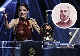 Aitana Bonmatí, el pasado lunes, en la gala donde le entregaron su tercer Balón de Oro. En pequeño, el retrato de Antonio Bonmatí Caparrós.
