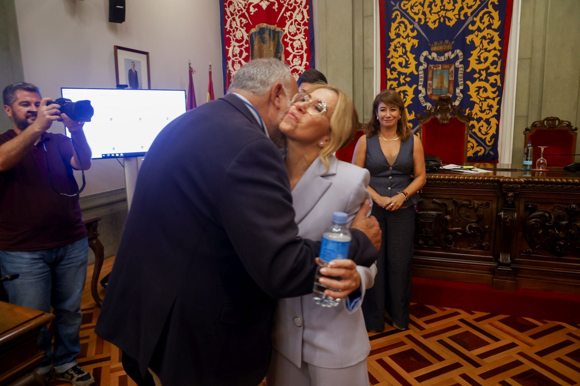 Las imágenes del adiós a la política de Ana Belén Castejón