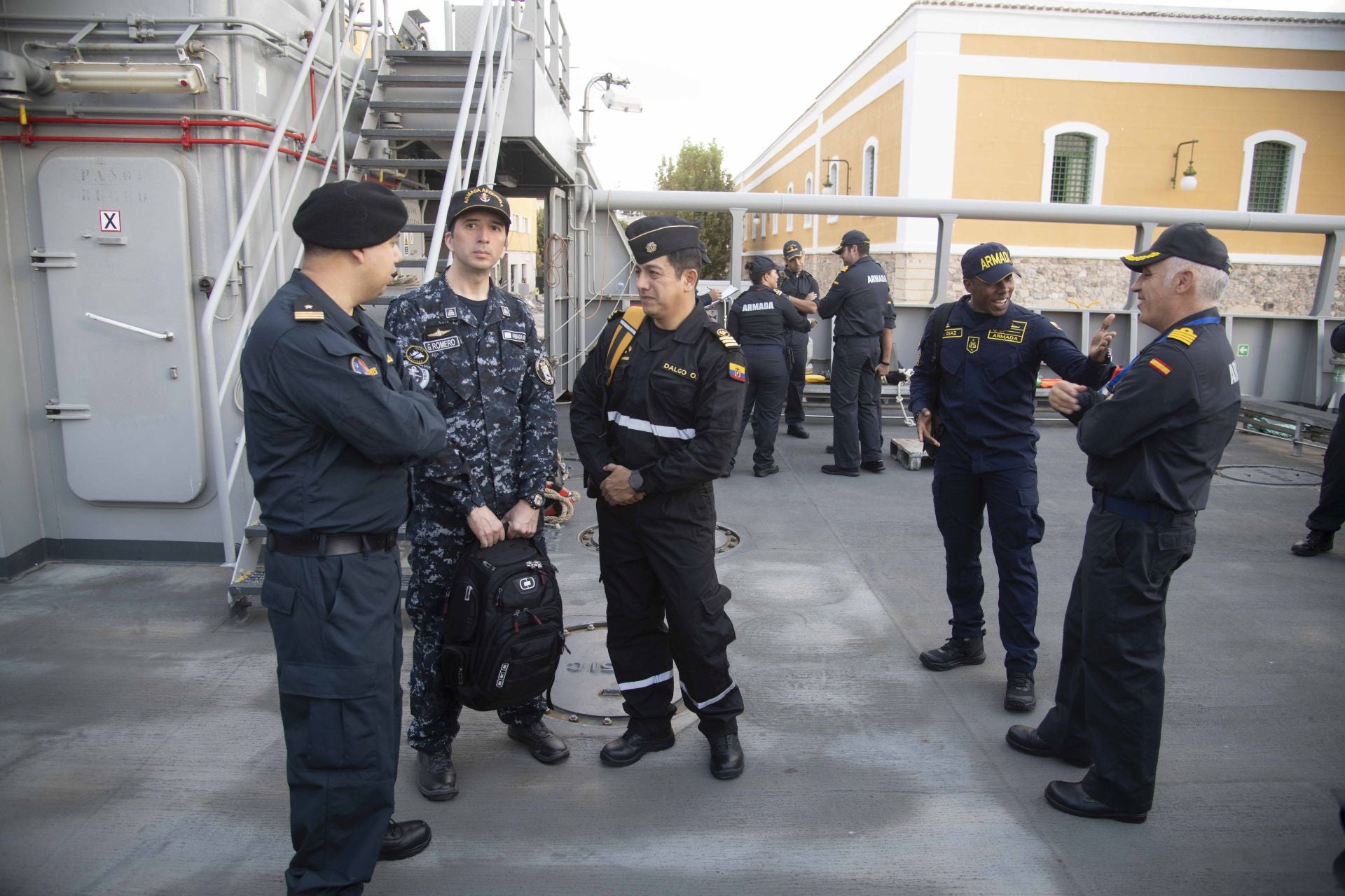 La Armada evalúa sus métodos de rescate en Cartagena, en imágenes