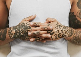 Los tres tipos de tatuajes que una dermatología nunca se haría: pueden poner en riesgo tu salud.