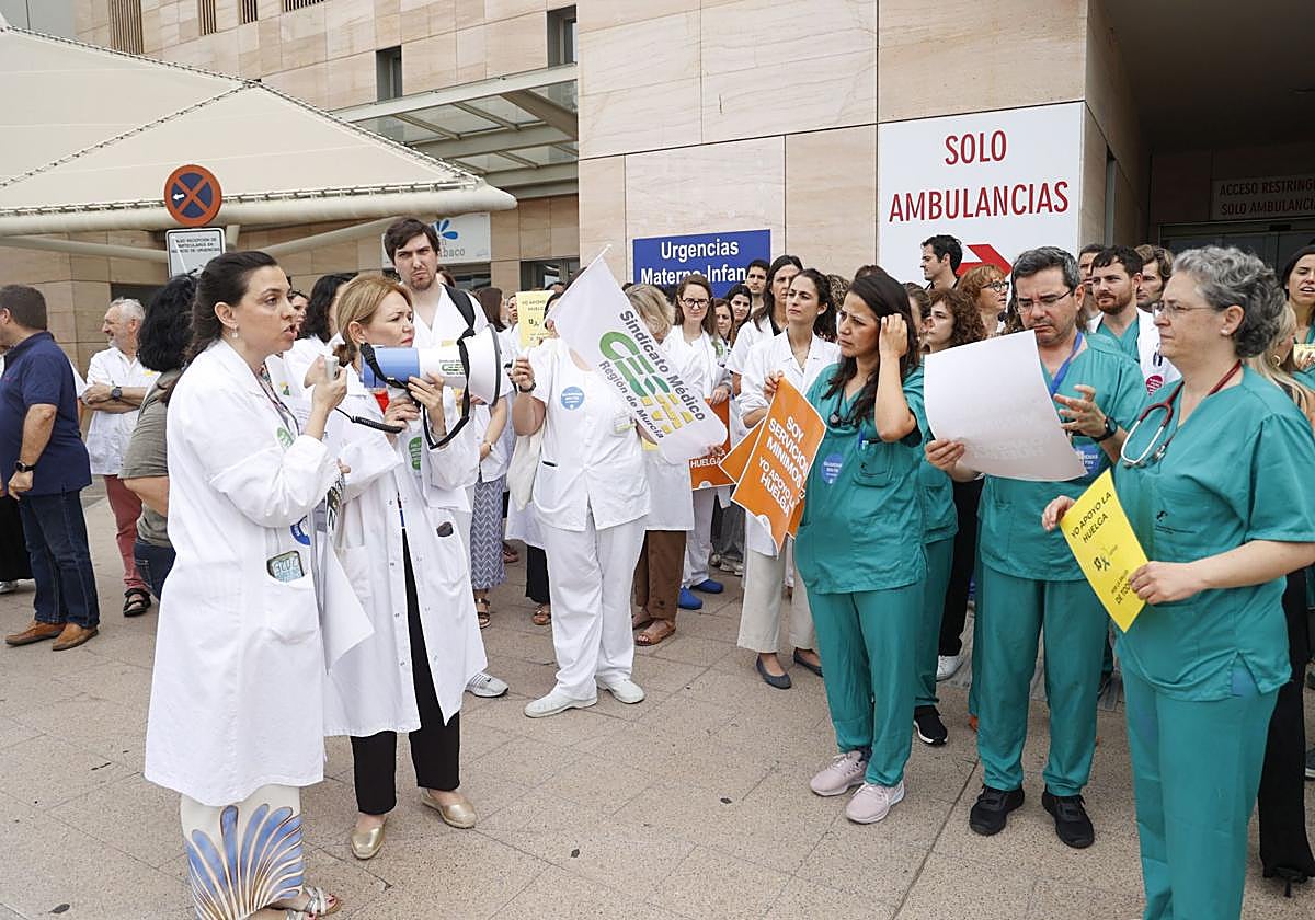 Imagen de archivo de una manifestación de médicos en Cartagena.