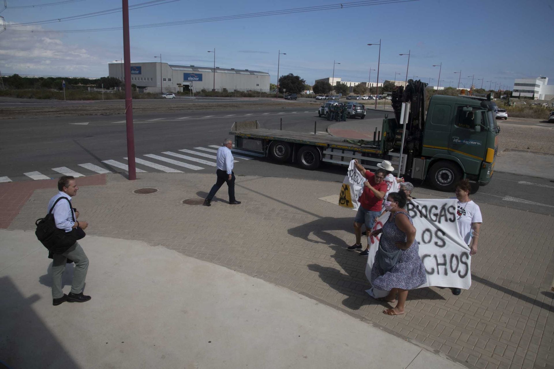 Las imágenes de la protesta de los vecinos de Los Camachos contra la planta de biogás