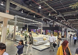 Medio centenar de empresas yeclanas del mueble exhiben músculo en Hábitat Valencia