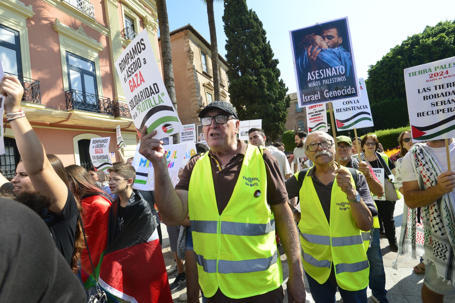 En imágenes, la protesta estudiantil contra el genocidio en Palestina a manos de Israel