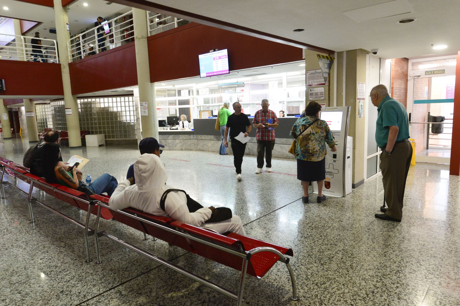 En imágenes, huelga nacional de médicos en la Región de Murcia