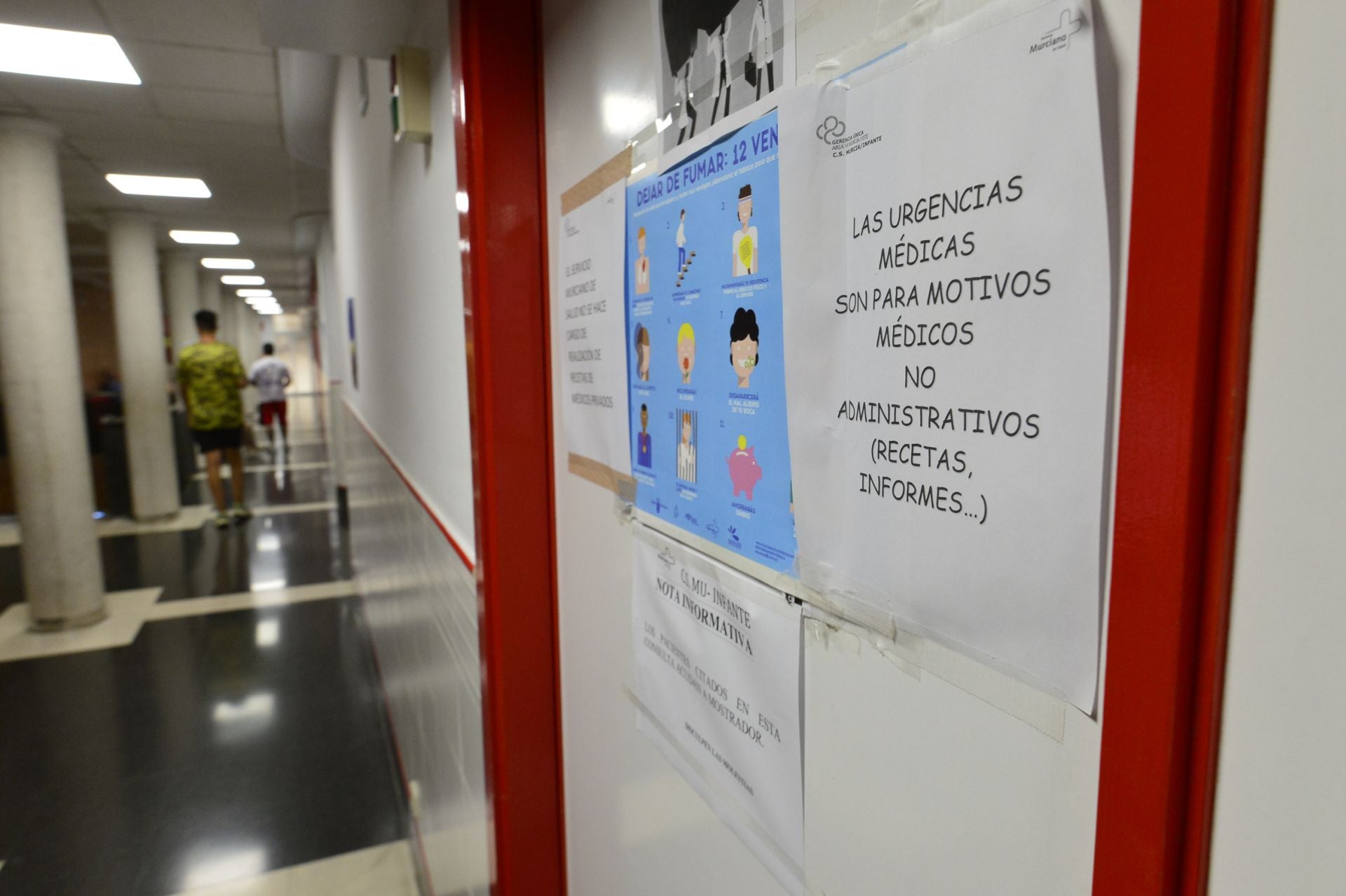 En imágenes, huelga nacional de médicos en la Región de Murcia