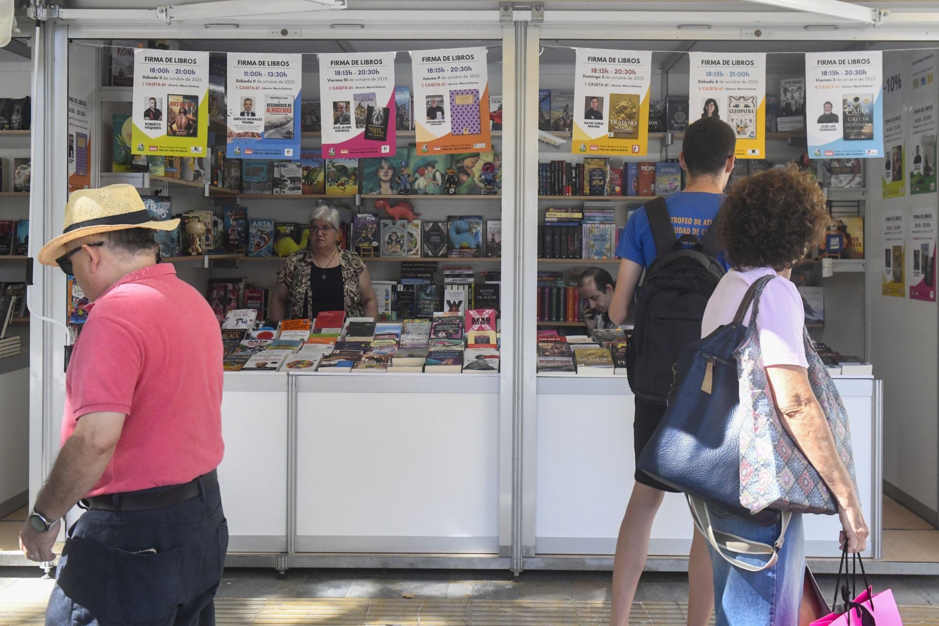 En imágenes, la inauguración de la Feria del Libro de Murcia