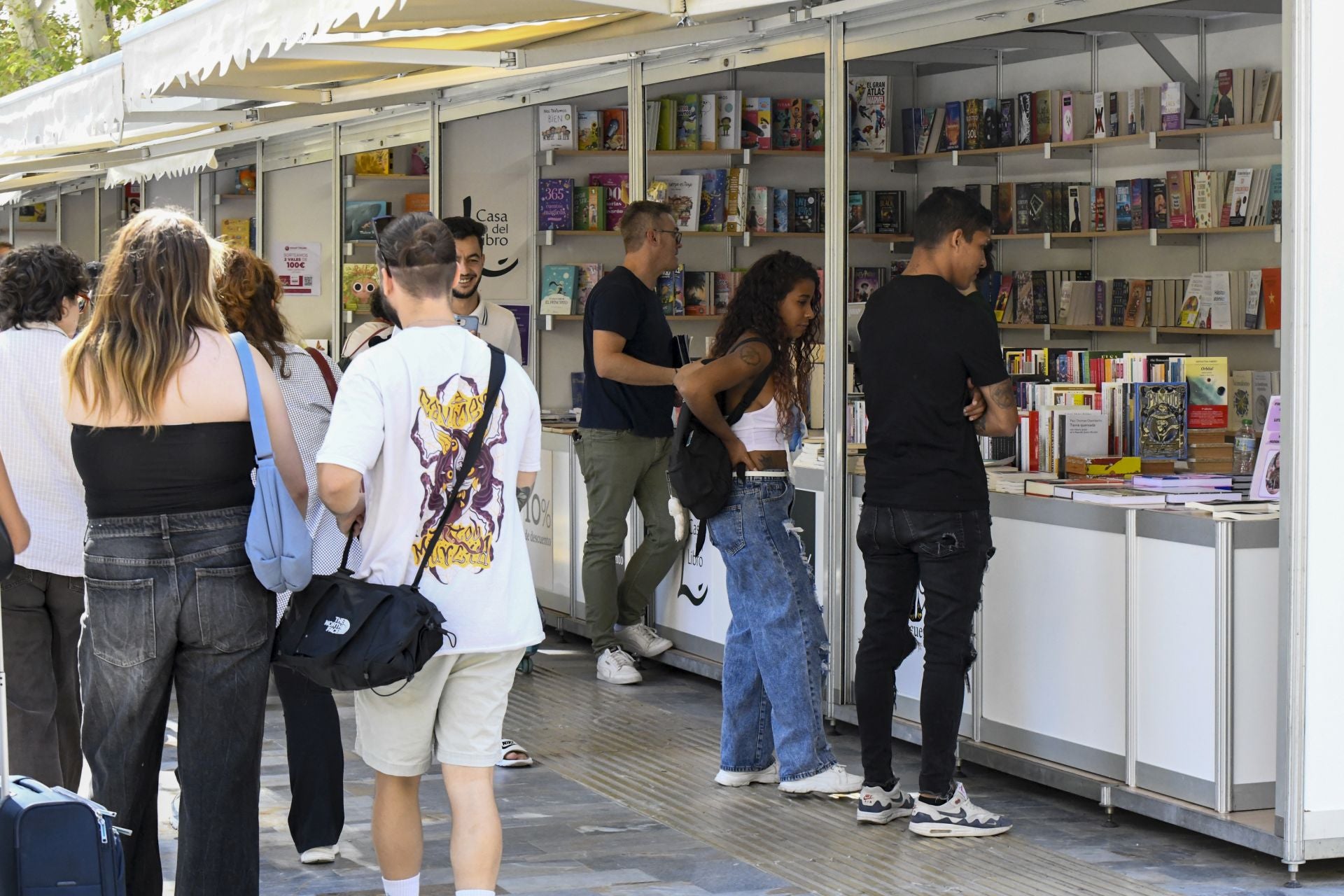 En imágenes, la inauguración de la Feria del Libro de Murcia