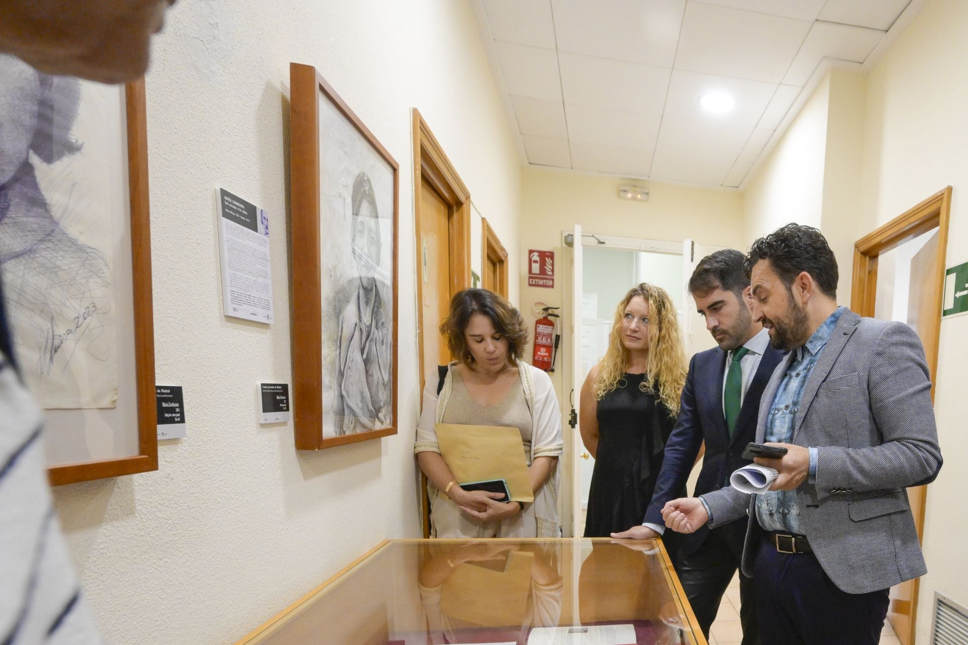 La exposición del Archivo de Murcia dedicada a cuatro escritores que fueron portada de Ababol, en imágenes
