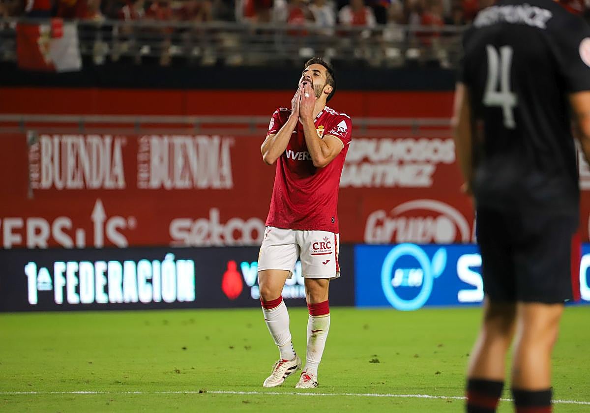 El Real Murcia se queda con la miel en los labios, en imágenes