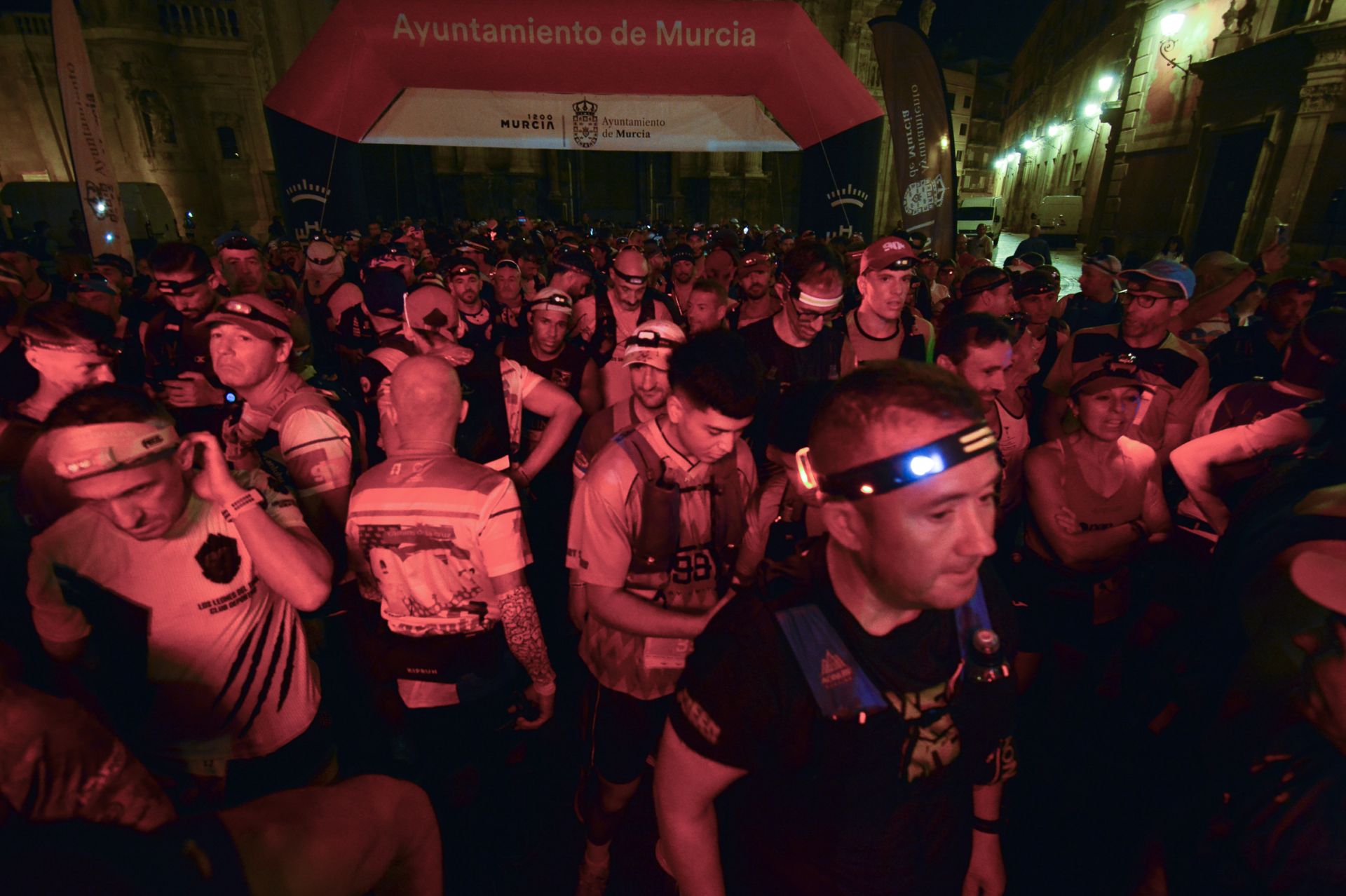 En imágenes, salida y llegada de la 90K a Caravaca de la Cruz