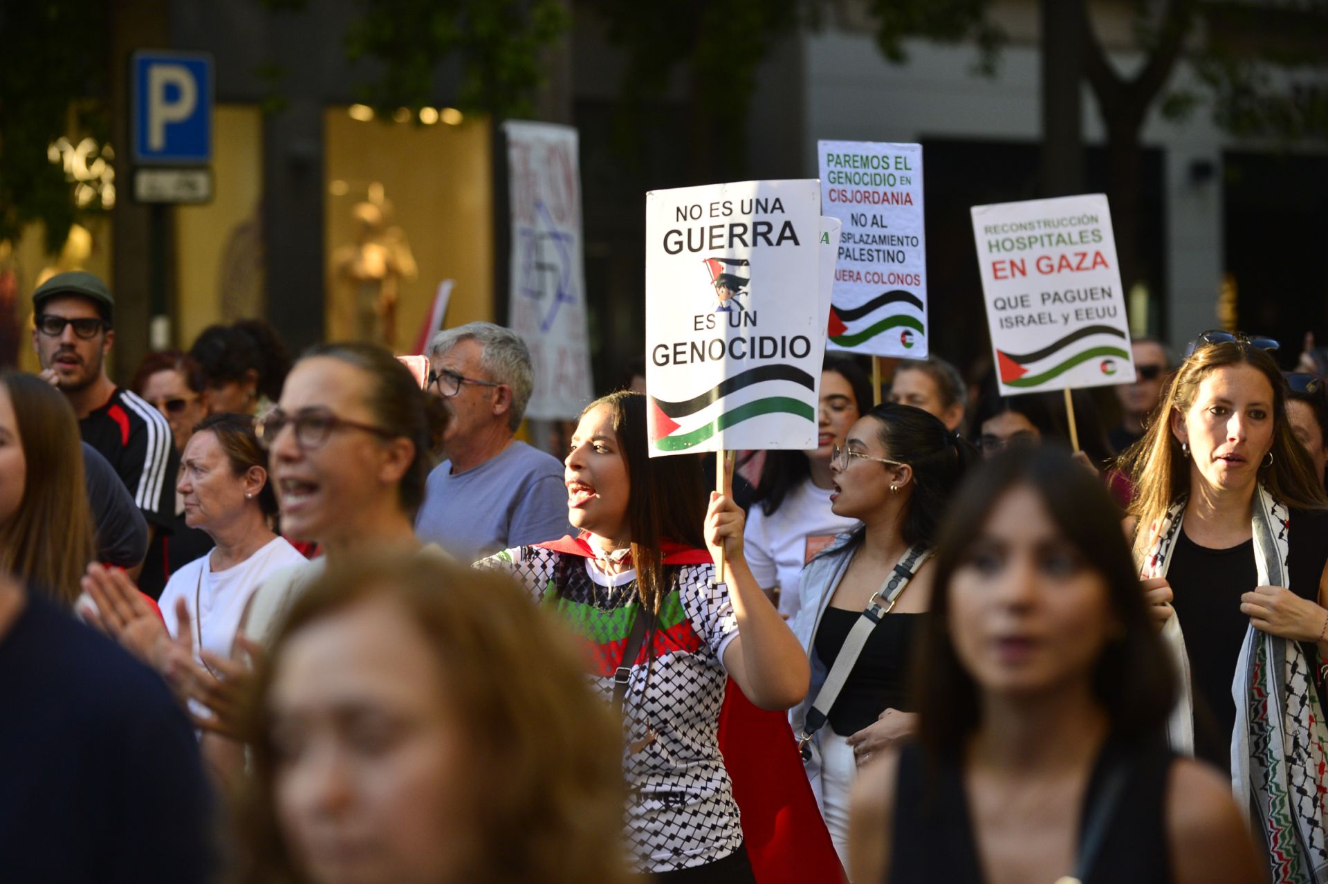 La masiva manifestación por Gaza en Murcia, en imágenes