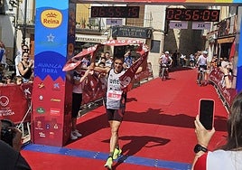 José Antonio Agüera, ganador de la 90K Camino de la Cruz.