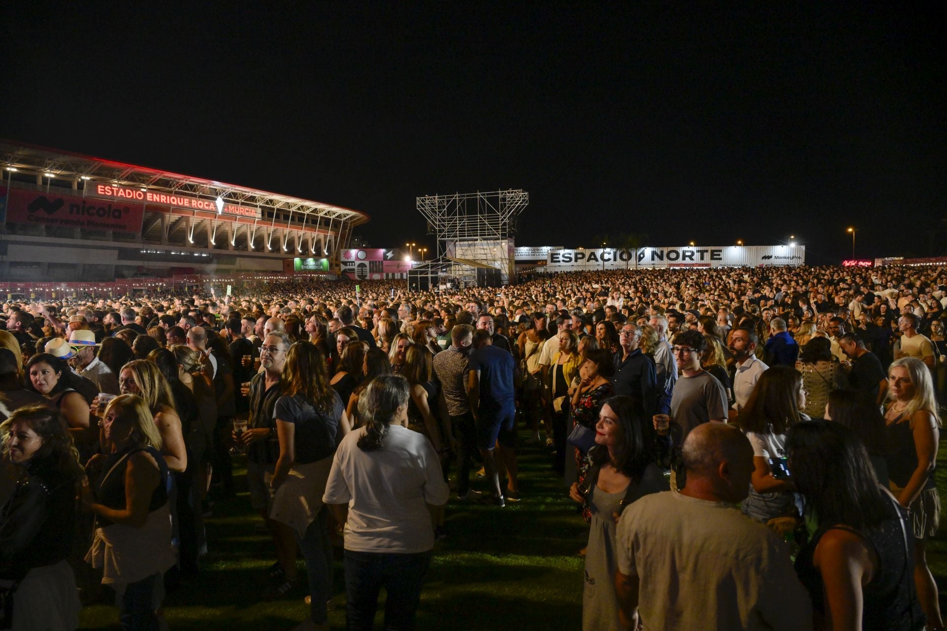 En imágenes, el concierto de Leiva en el Espacio Norte de Murcia