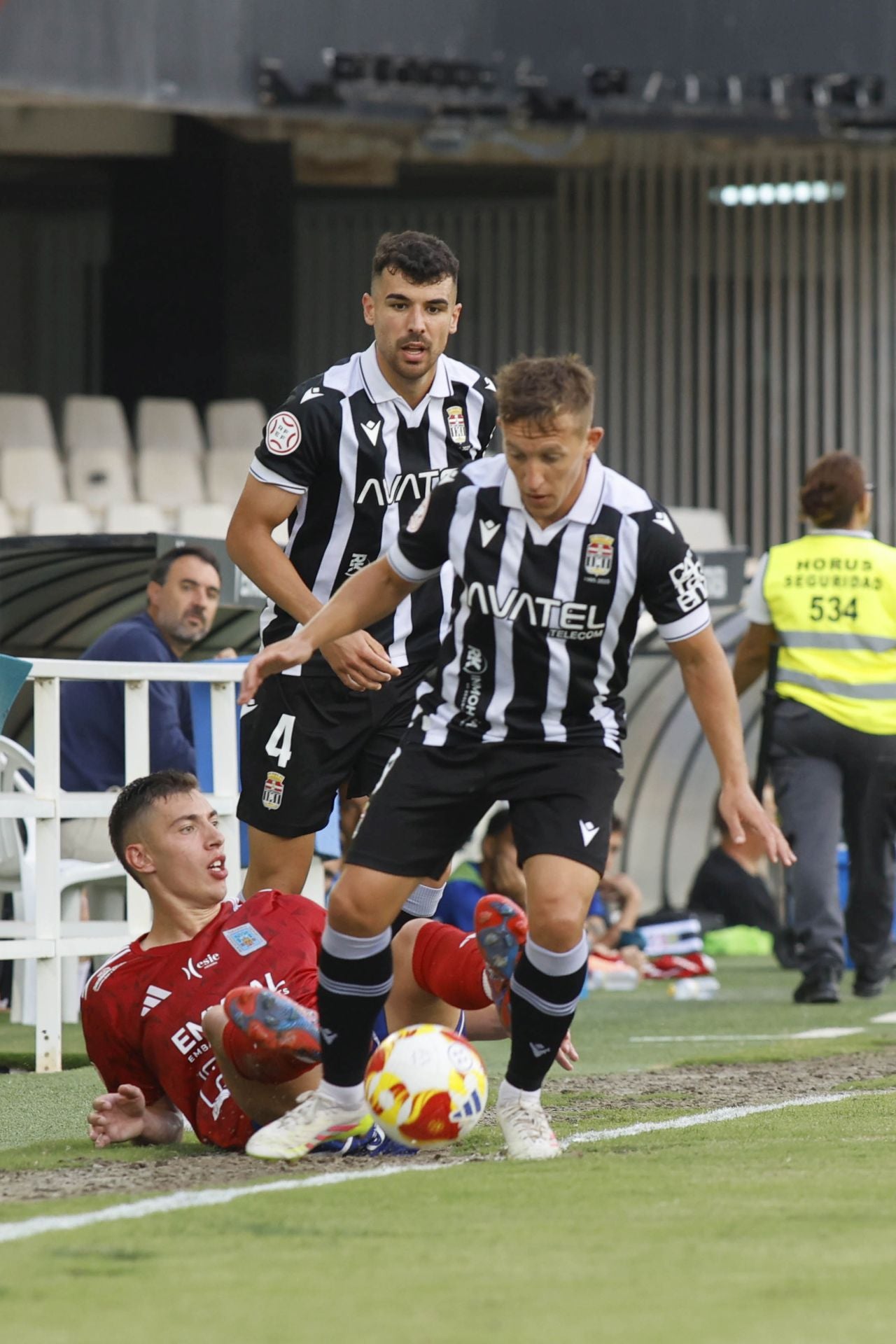 El FC Cartagena aplasta sin piedad al Tarazona, en imágenes