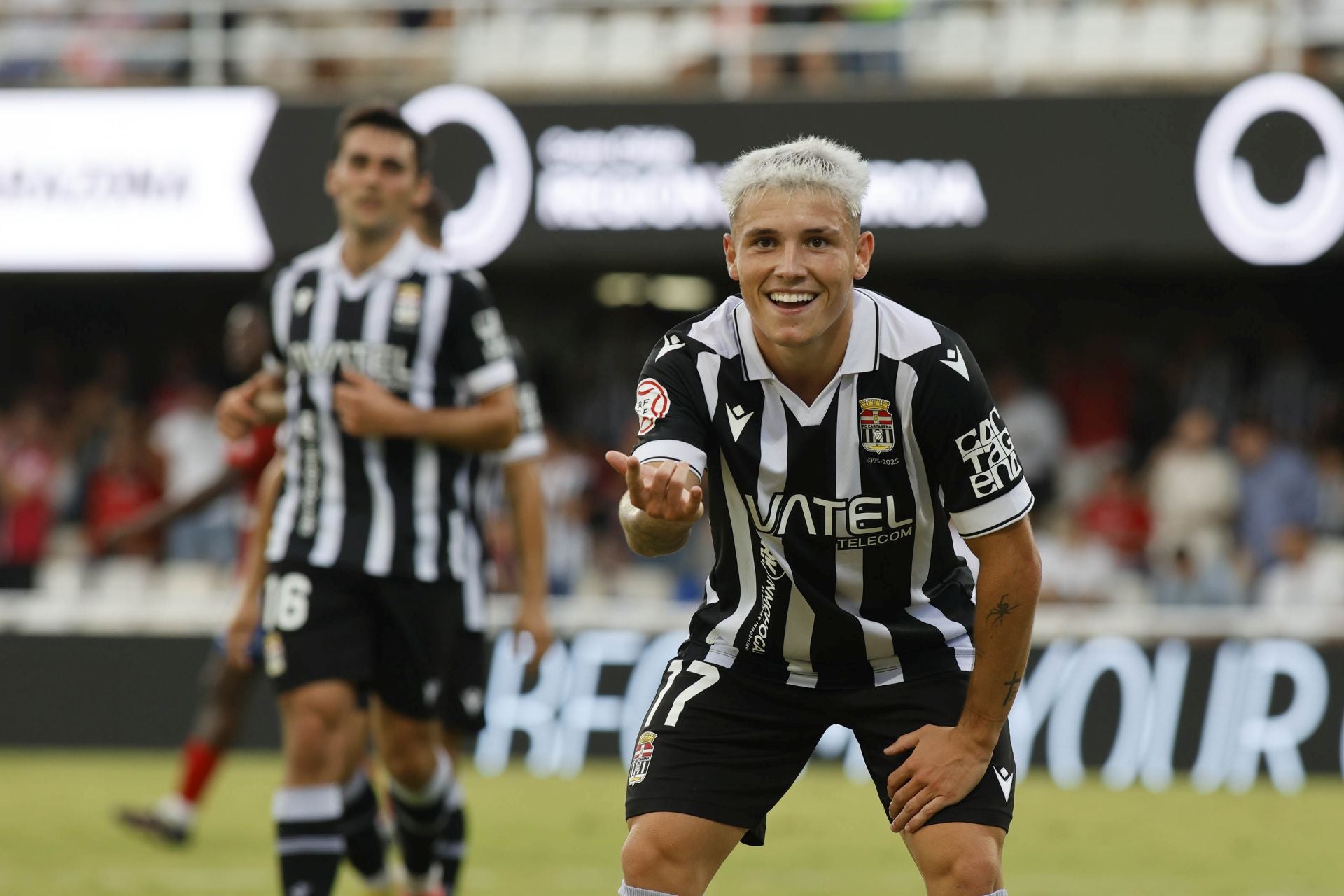 El FC Cartagena aplasta sin piedad al Tarazona, en imágenes