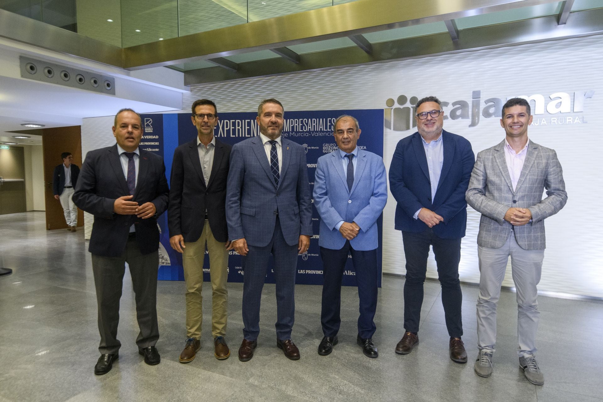 El encuentro &#039;Experiencias Empresariales. Eje Murcia-Valencia&#039;, en imágenes