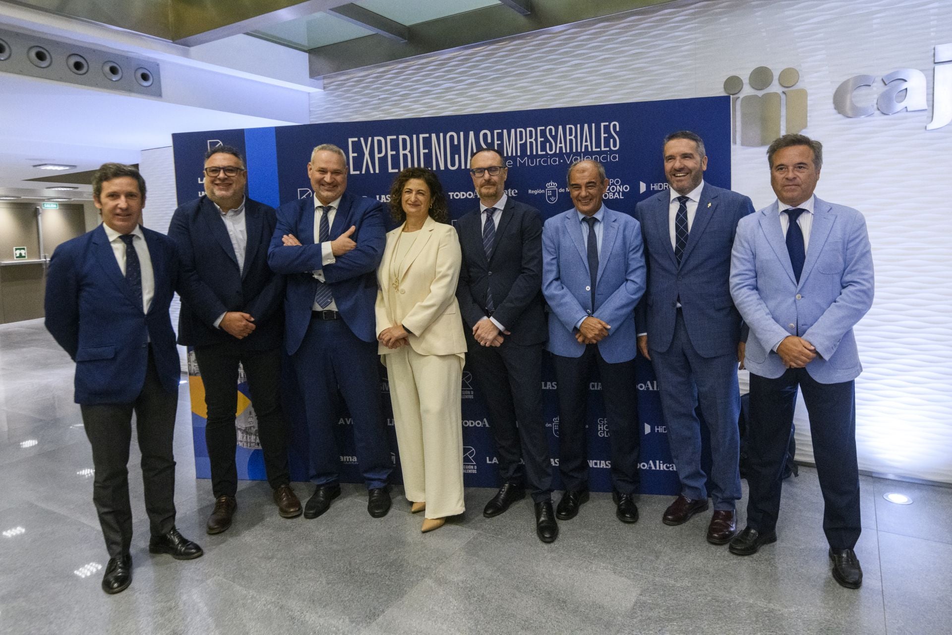 El encuentro &#039;Experiencias Empresariales. Eje Murcia-Valencia&#039;, en imágenes