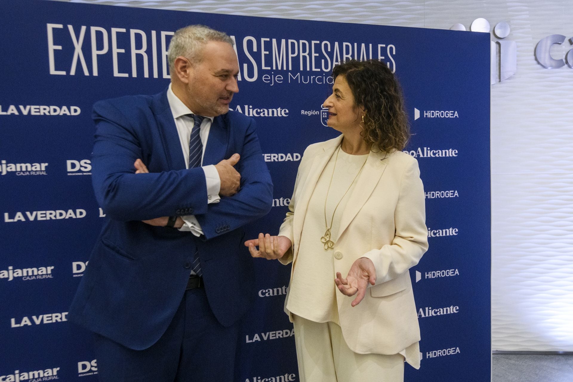 El encuentro &#039;Experiencias Empresariales. Eje Murcia-Valencia&#039;, en imágenes