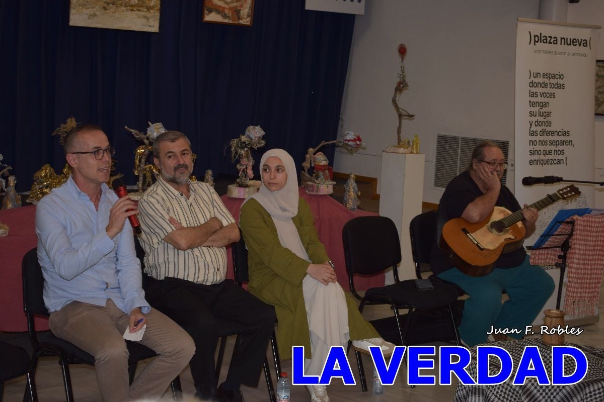 Imágenes de Charla &#039;La voz de Palestina. Diálogo con Eman y Abdallah Mhanna&#039; en Caravaca