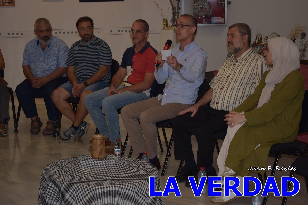 Imágenes de Charla &#039;La voz de Palestina. Diálogo con Eman y Abdallah Mhanna&#039; en Caravaca