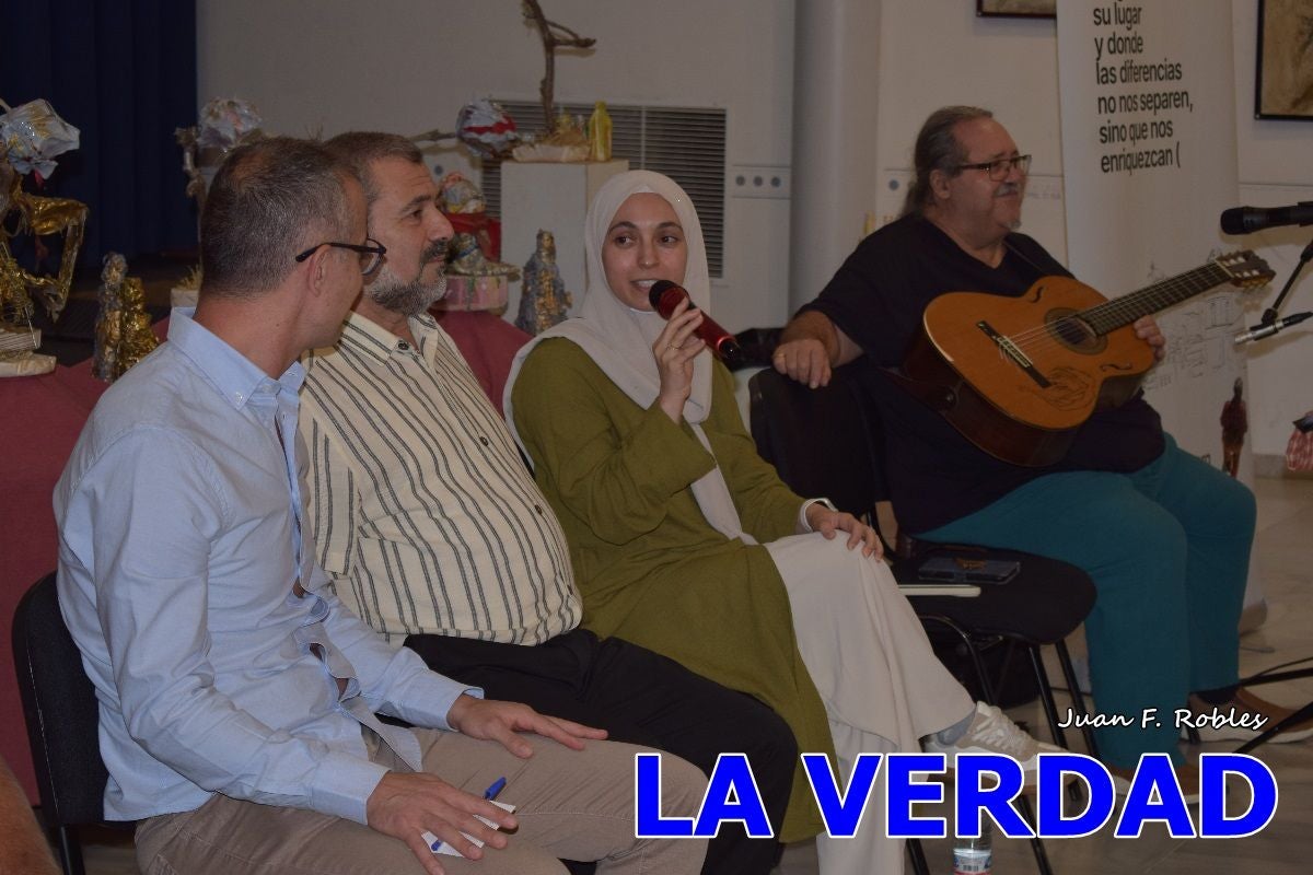 Imágenes de Charla &#039;La voz de Palestina. Diálogo con Eman y Abdallah Mhanna&#039; en Caravaca