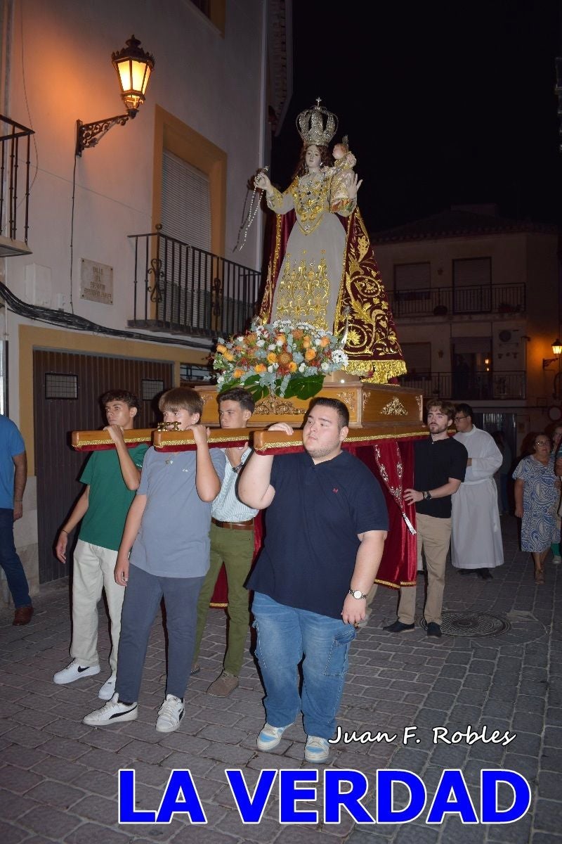 Imágenes de la Misa Solemne y Procesión de la Virgen del Rosario en Caravaca de la Cruz