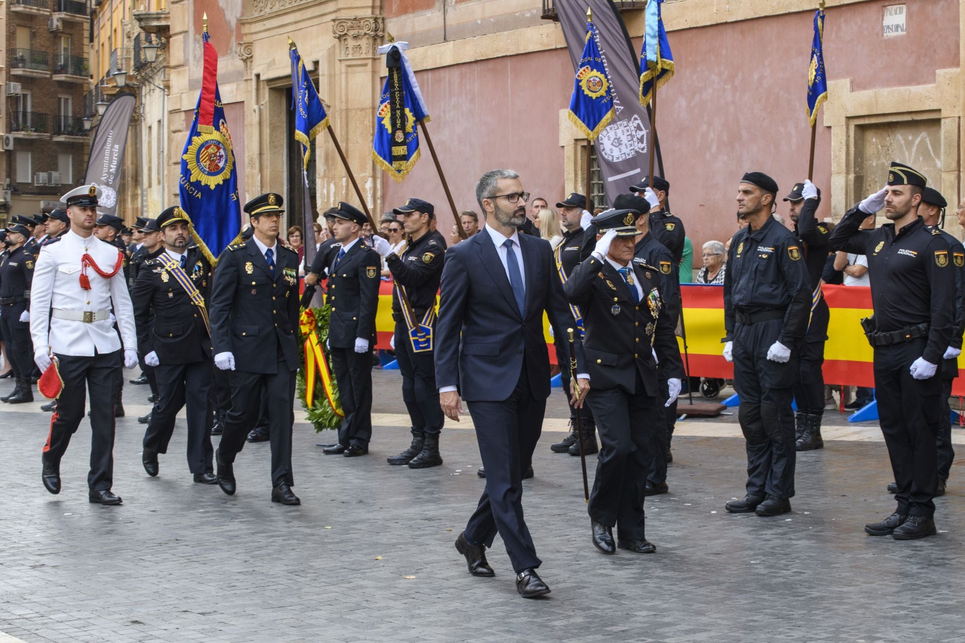 El acto por el Día de la Policía en Murcia, en imágenes