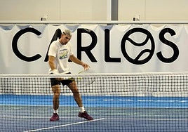 Carlos Alcaraz, entrenando ayer en El Palmar.