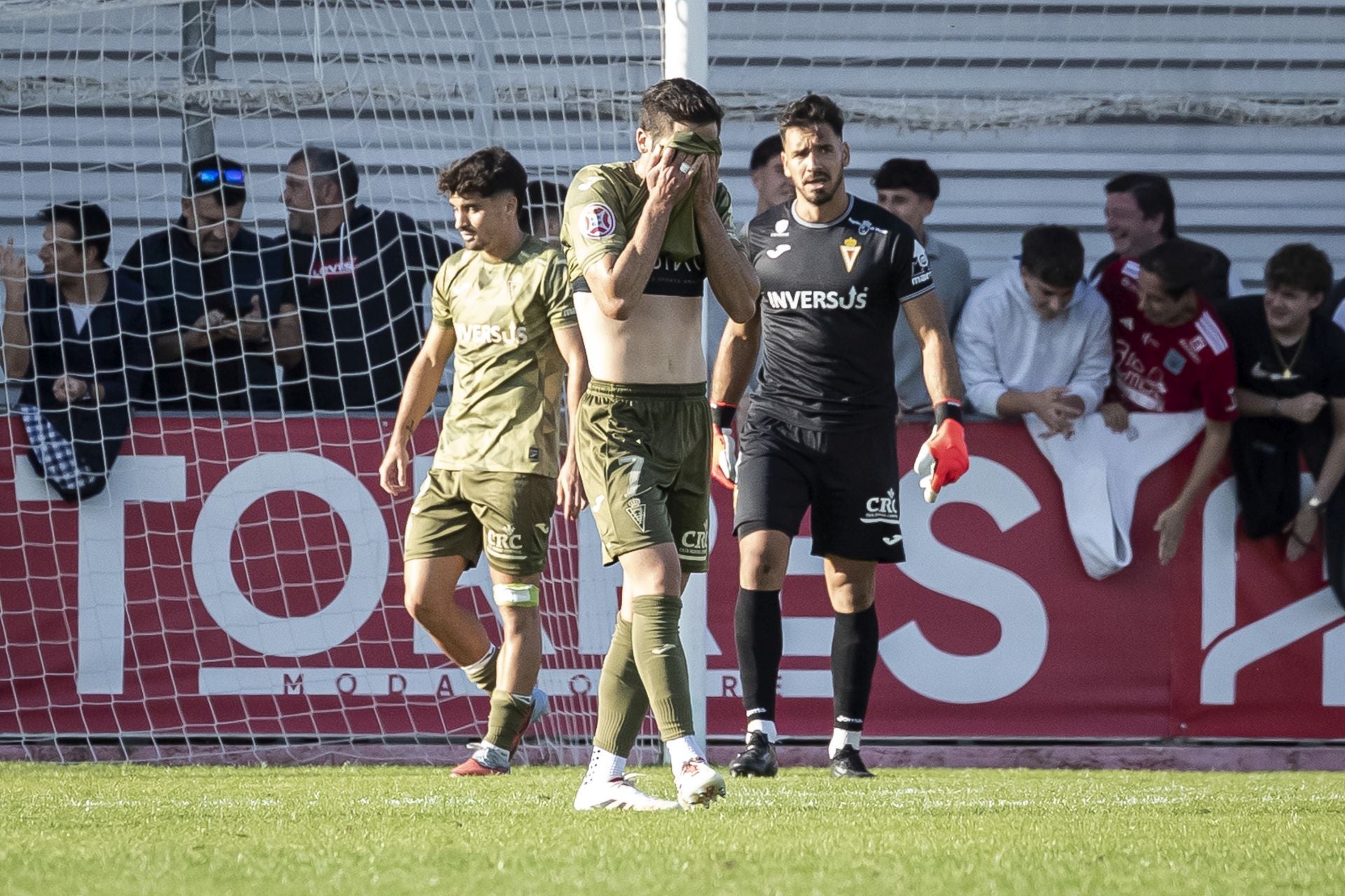 El Real Murcia entra en estado crítico en Tarazona, en imágenes