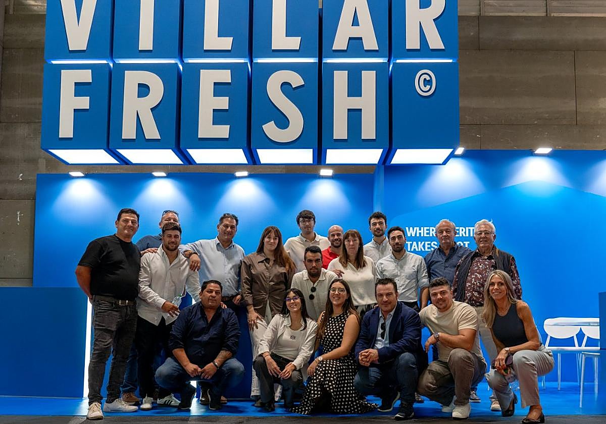 Equipo de Villarfresh en su estand de Fruit Attraction.