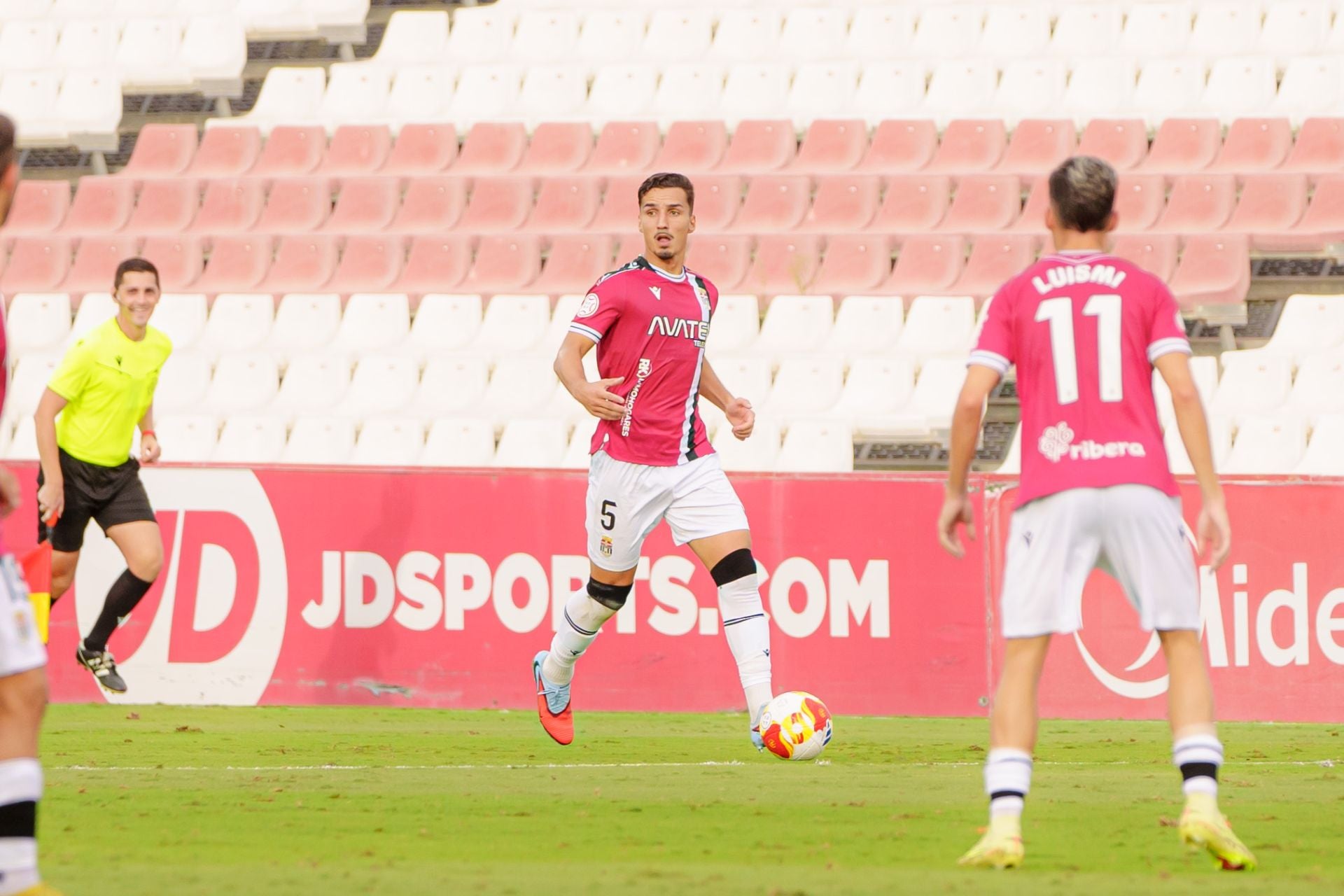 El FC Cartagena naufraga ante el Sevilla Atlético, en imágenes